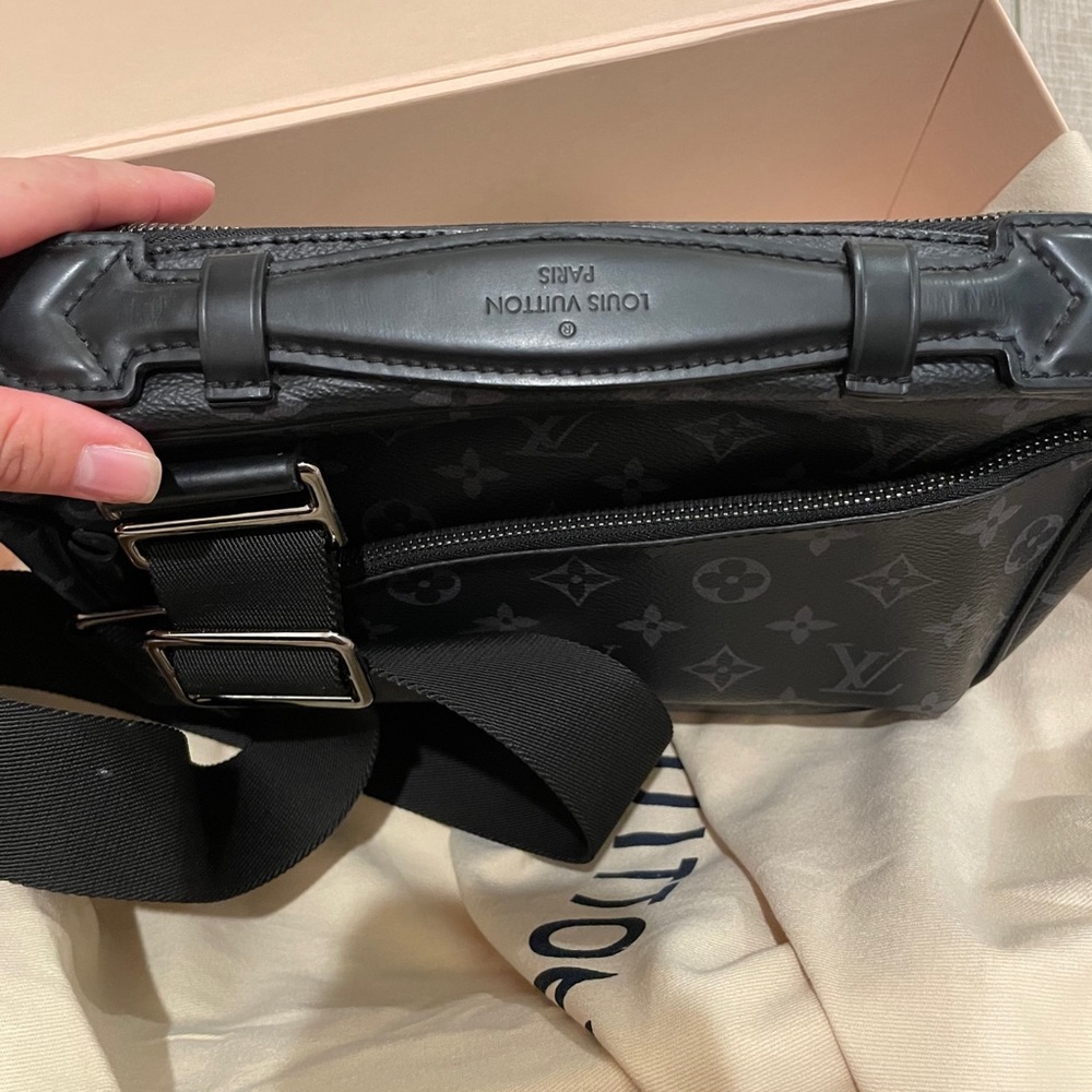 Louis Vuitton Monogram Eclipse Bum Bag M42906 - Picture 7 of 11
